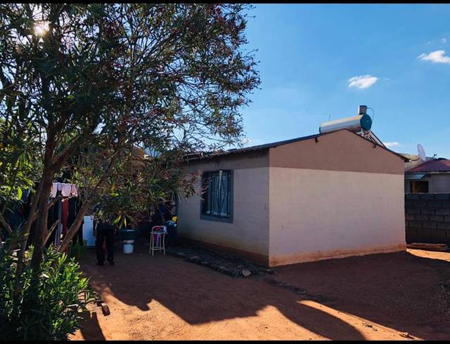 2 BEDROOM HOUSE FOR SALE IN ROODEKOP EXT 21